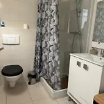 2- Cosy One Bedroom 2-4p, Located Place Nationale Апартаменты