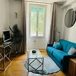 Lägenhet 2- Cosy One Bedroom 2-4p, Located Place Nationale *