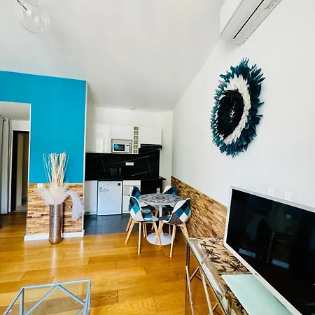 Lägenhet 2- Cosy One Bedroom 2-4p, Located Place Nationale Antibes