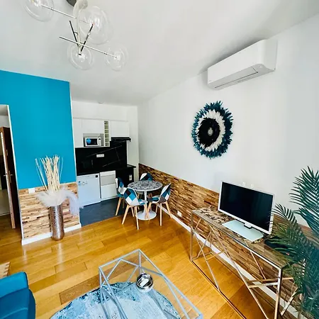 Lägenhet 2- Cosy One Bedroom 2-4p, Located Place Nationale *
